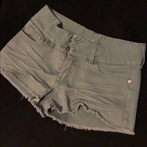 Refuge green shorts